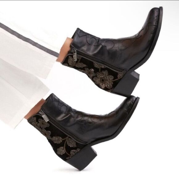 NWOB FREE PEOPLE x JO GHOST Gold Rush Leather Western Booties 37 - Picture 9 of 11